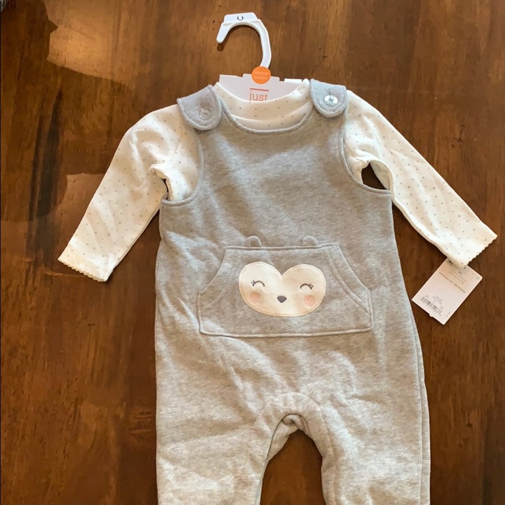 Carter’s sparkly outfit 3 mo NWT